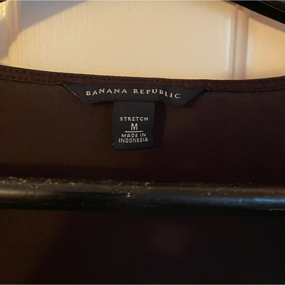 Banana Republic Women’s Sleeveless Stretch Square Neck Blouse. Size Medium. - Picture 3 of 3